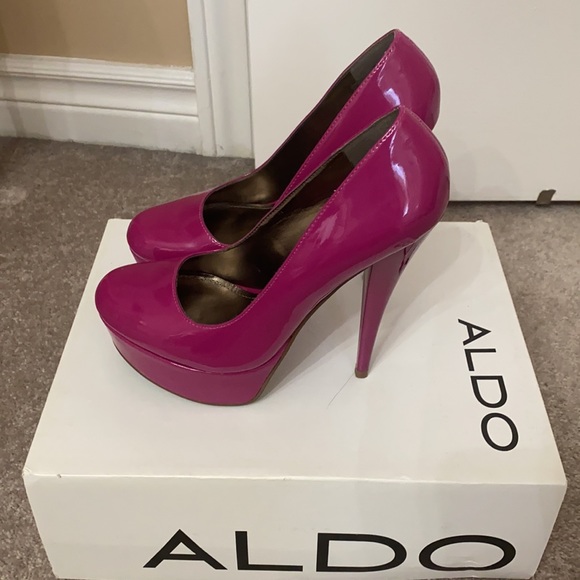 Aldo Lindall Magenta Heels (Size 5) - Picture 2 of 5